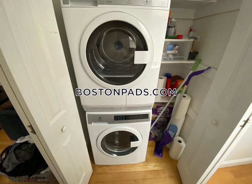 BOSTON - NORTH END - 2 Beds, 1 Bath - Image 7