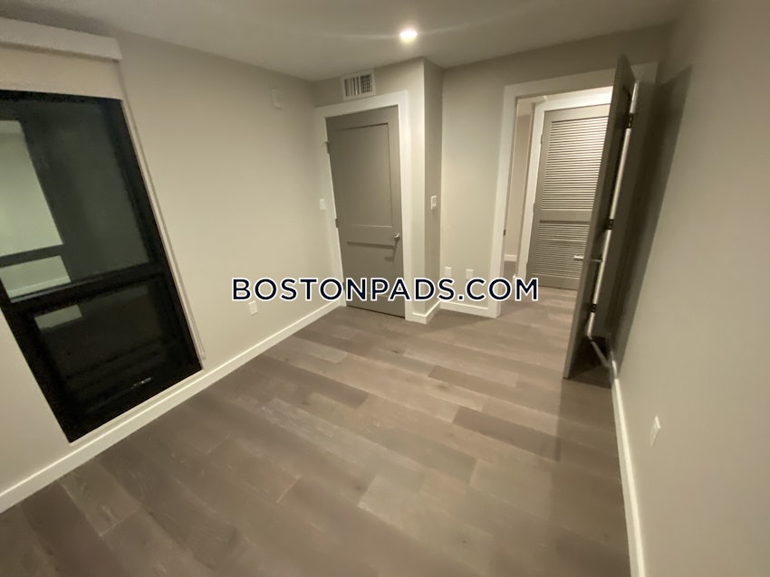 BOSTON - NORTH END - 2 Beds, 1.5 Baths - Image 27