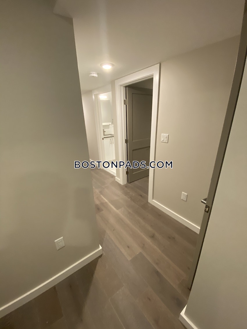 BOSTON - NORTH END - 2 Beds, 1.5 Baths - Image 15