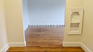 Boston - 1 Beds, 1 Baths