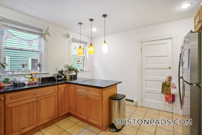 Mission Hill Spacious 4 bed 1 bath available NOW on Calumet St in Mission Hill!  Boston - $6,800