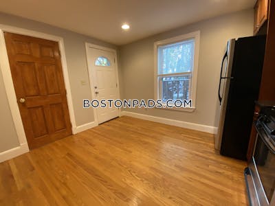 Cambridge 1 Bed 1 Bath  Central Square/cambridgeport - $2,800 No Fee