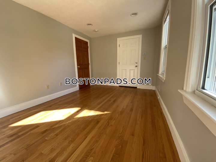 cambridge-1-bed-1-bath-central-squarecambridgeport-2800-6135806 