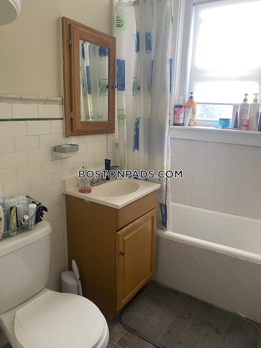 QUINCY - NORTH QUINCY - 1 Bed, 1 Bath - Image 6