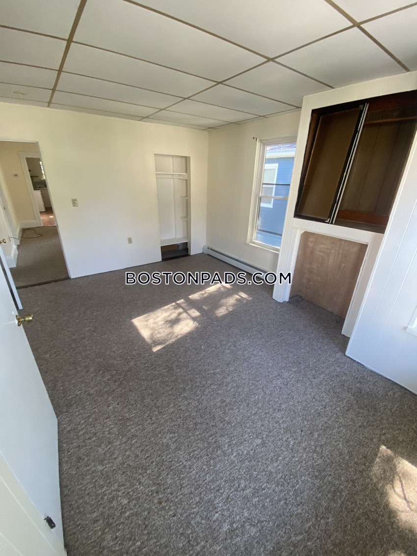 SOMERVILLE - WINTER HILL - 3 Beds, 1 Bath - Image 12