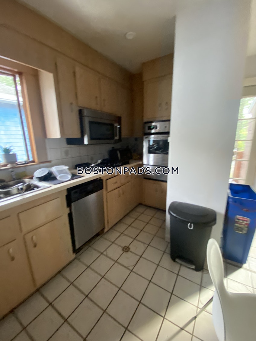 Somerville - $6,650+ /month