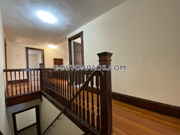 Boston - 3 Beds, 1 Baths