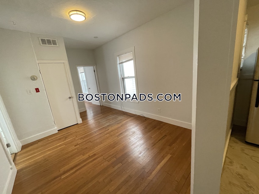 BOSTON - DORCHESTER - SAVIN HILL - 1 Bed, 1 Bath - Image 4