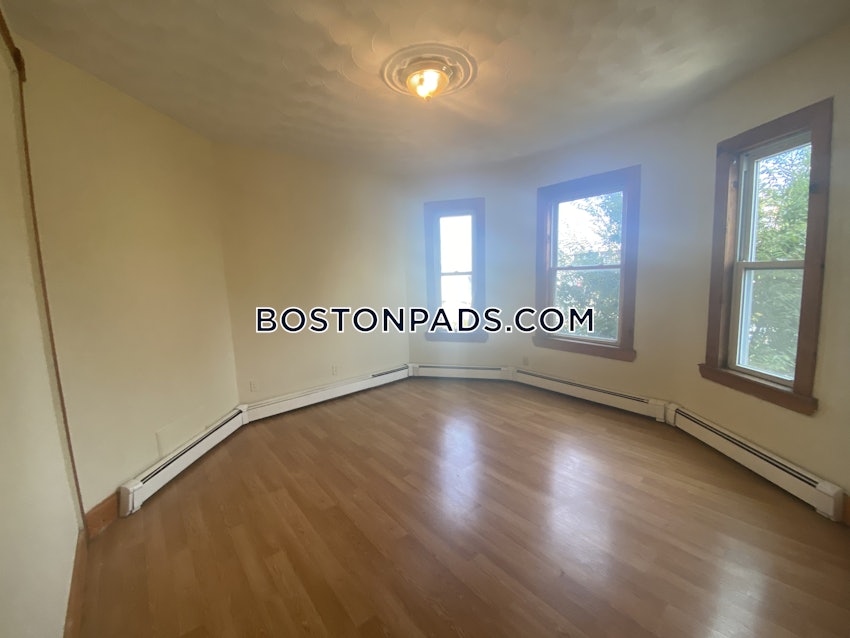 BOSTON - DORCHESTER - UPHAMS CORNER - 4 Beds, 2 Baths - Image 8