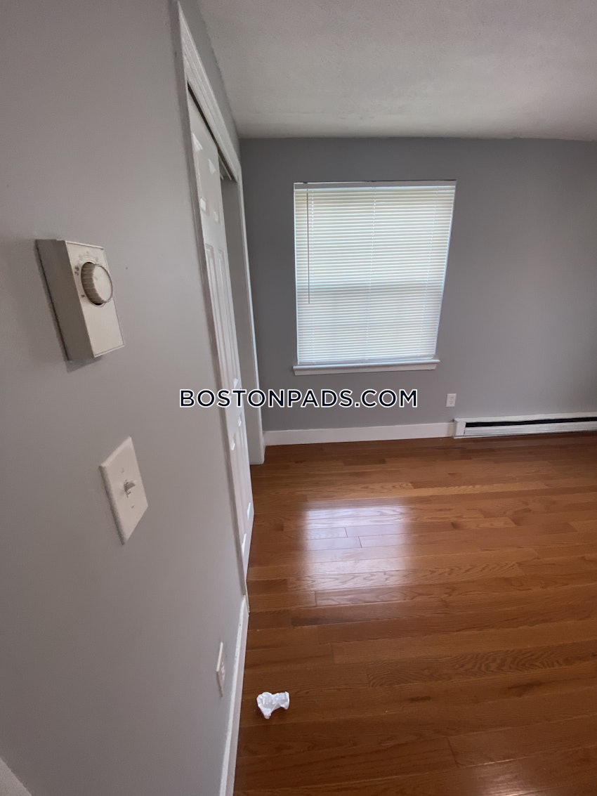 PLYMOUTH - 2 Beds, 1 Bath - Image 26
