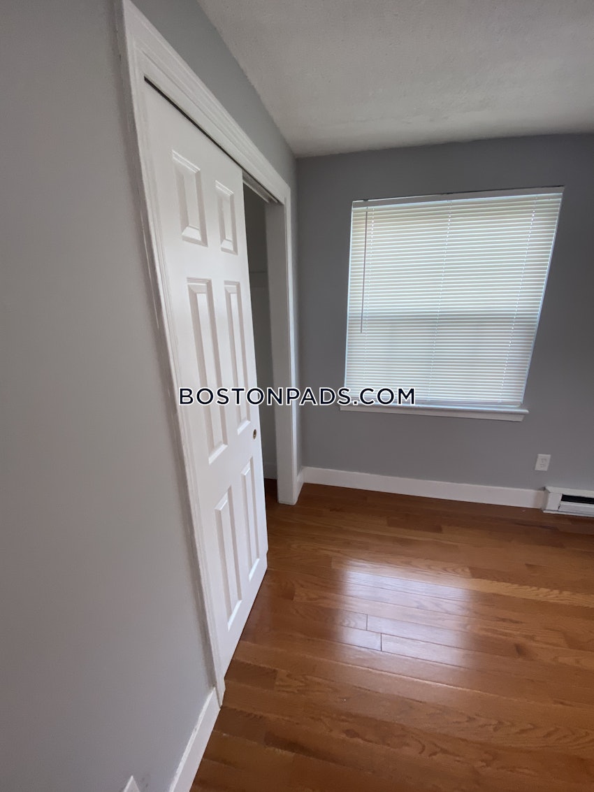 PLYMOUTH - 2 Beds, 1 Bath - Image 25