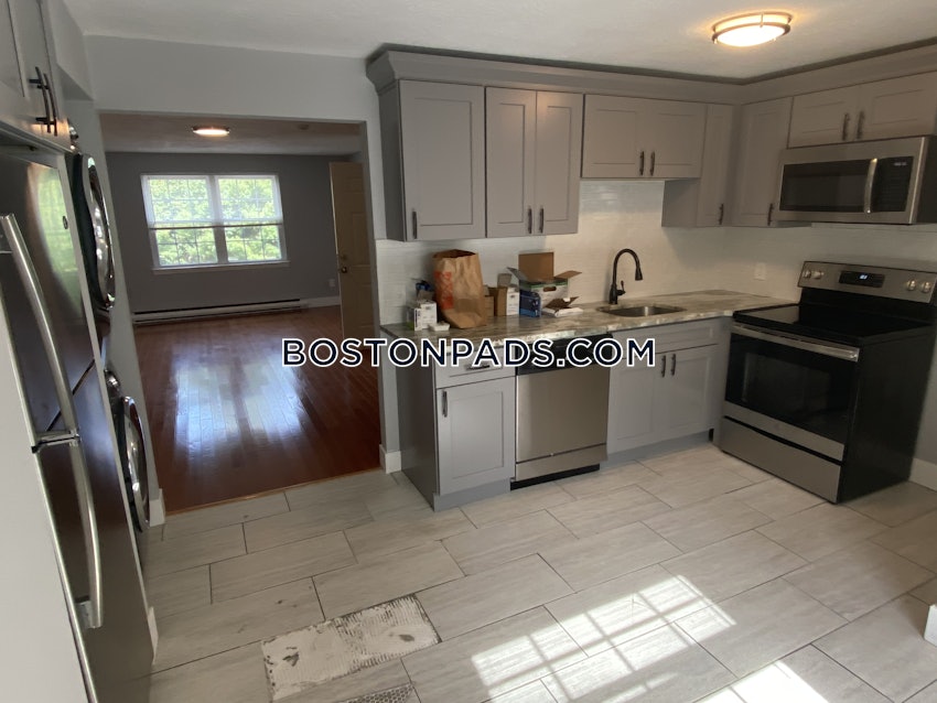 PLYMOUTH - 2 Beds, 1 Bath - Image 20