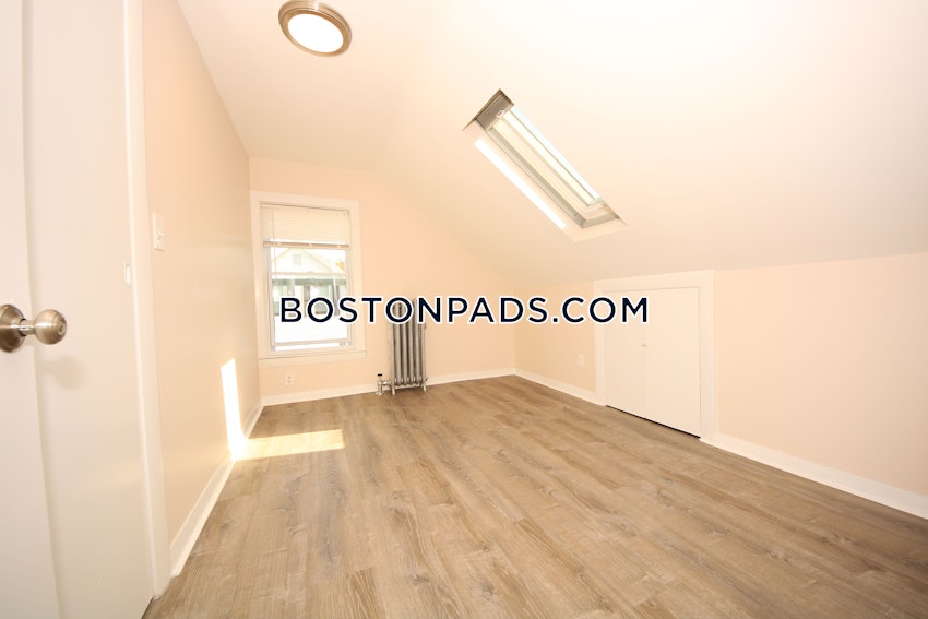 WALTHAM - 4 Beds, 2 Baths - Image 2