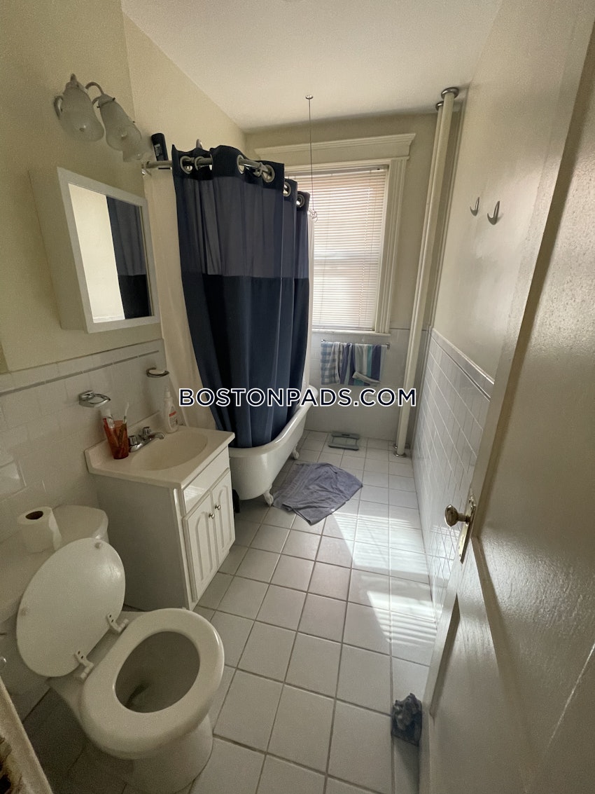 BOSTON - FENWAY/KENMORE - 1 Bed, 1 Bath - Image 5