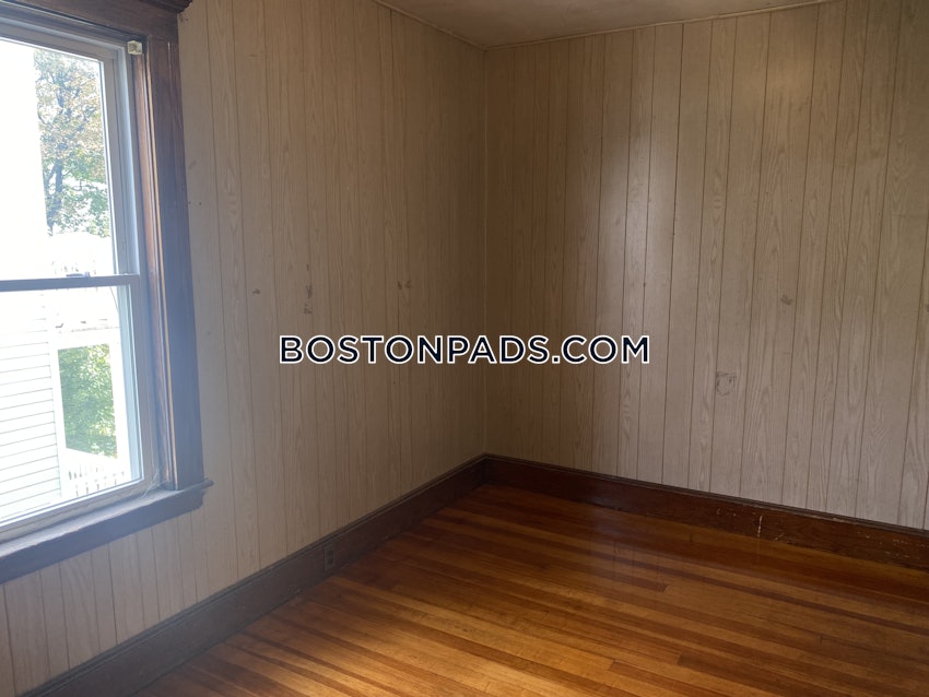 SOMERVILLE - TUFTS - 4 Beds, 1 Bath - Image 11