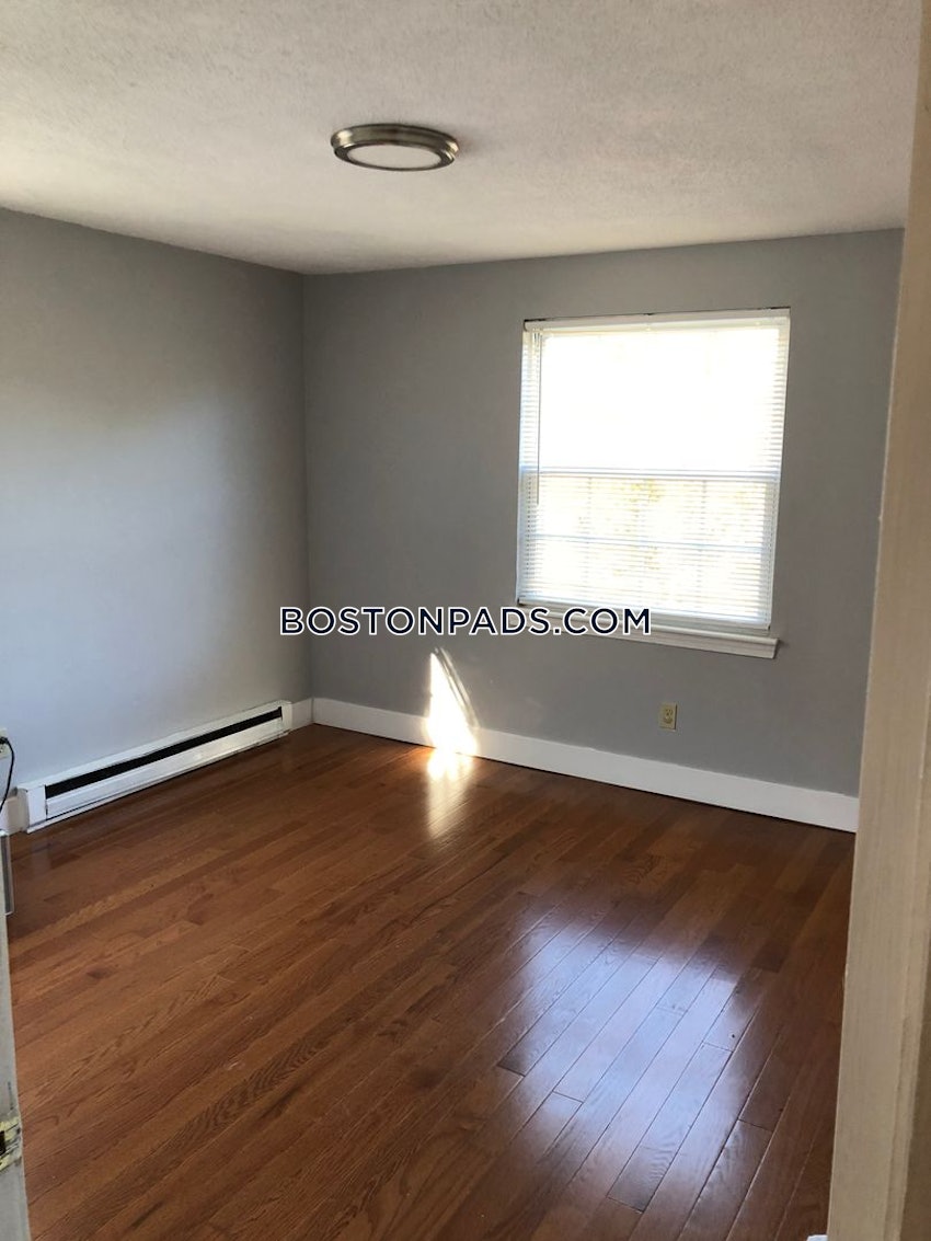 PLYMOUTH - 2 Beds, 1 Bath - Image 13