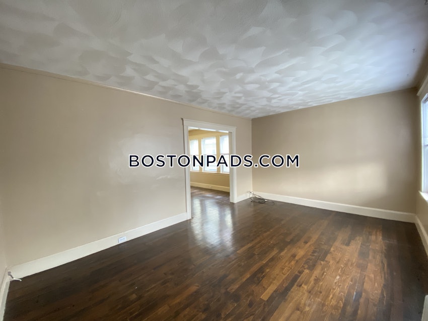 SOMERVILLE - TUFTS - 2 Beds, 1 Bath - Image 14