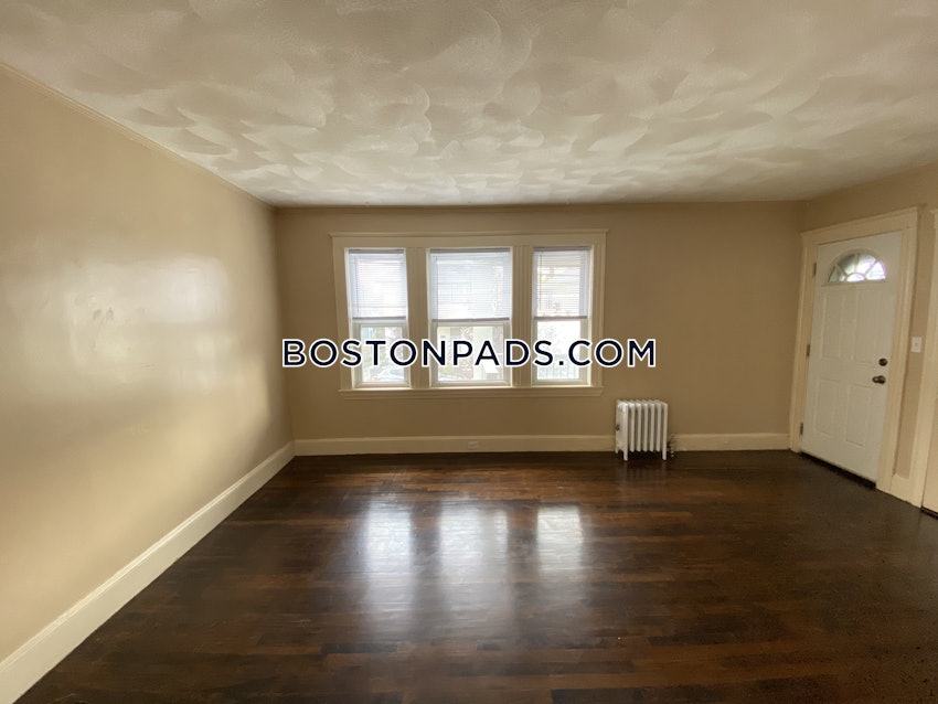 SOMERVILLE - TUFTS - 2 Beds, 1 Bath - Image 12