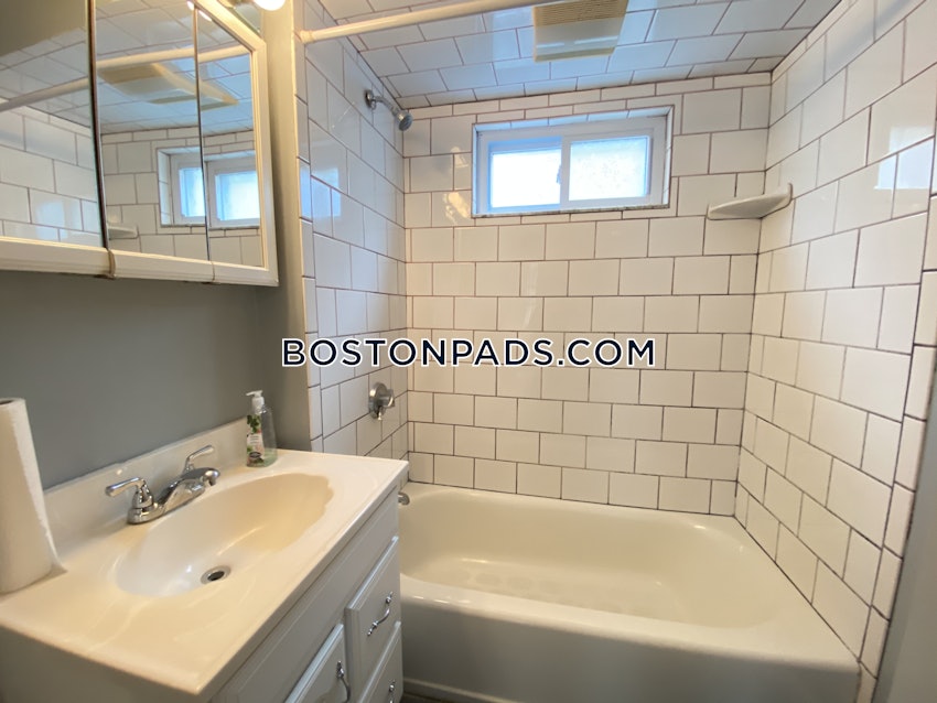 SOMERVILLE - TUFTS - 2 Beds, 1 Bath - Image 15