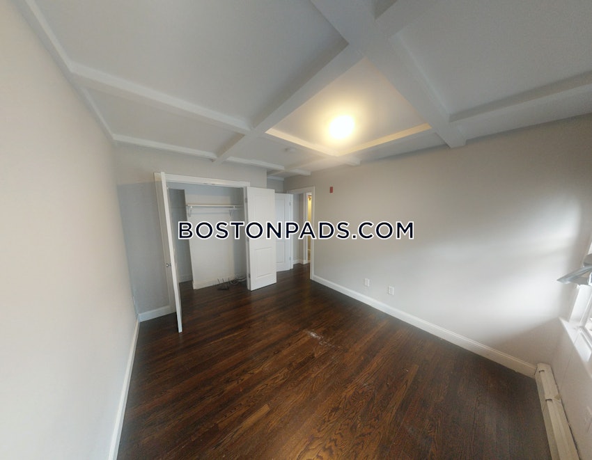 QUINCY - NORTH QUINCY - 2 Beds, 1 Bath - Image 7