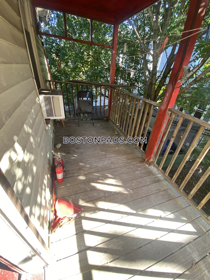 BOSTON - JAMAICA PLAIN - STONY BROOK - 3 Beds, 1 Bath - Image 4