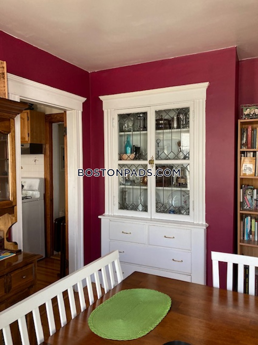 BOSTON - JAMAICA PLAIN - ARBORETUM - 1 Bed, 1 Bath - Image 4