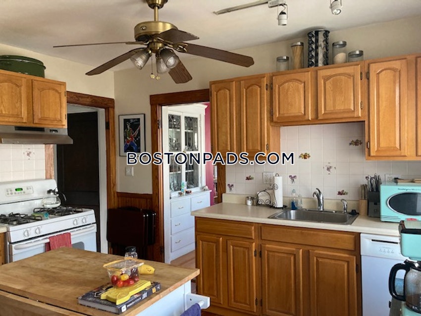 BOSTON - JAMAICA PLAIN - ARBORETUM - 1 Bed, 1 Bath - Image 7