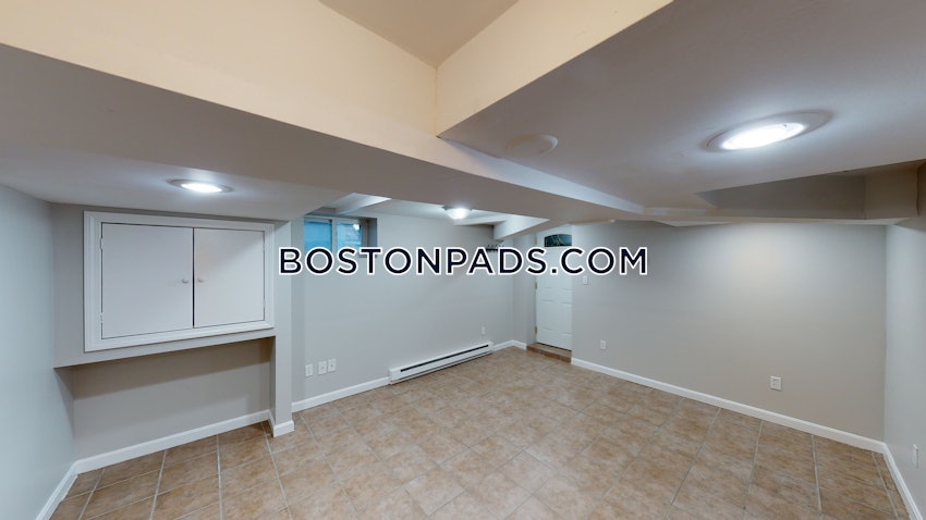 BOSTON - BRIGHTON - BOSTON COLLEGE - 5 Beds, 2.5 Baths - Image 11