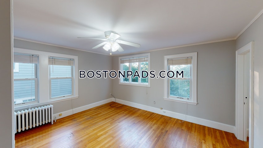 BOSTON - BRIGHTON - BOSTON COLLEGE - 5 Beds, 2.5 Baths - Image 7