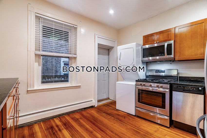 BOSTON - JAMAICA PLAIN - CENTER - 4 Beds, 2 Baths - Image 1