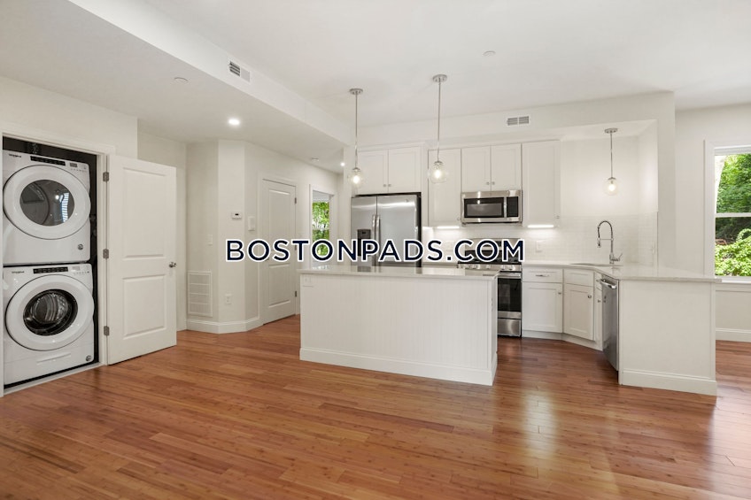 Boston - $6,400+ /month