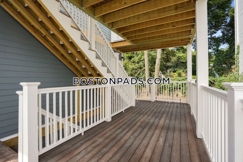 BOSTON - FORT HILL - 4 Beds, 2 Baths - Image 27