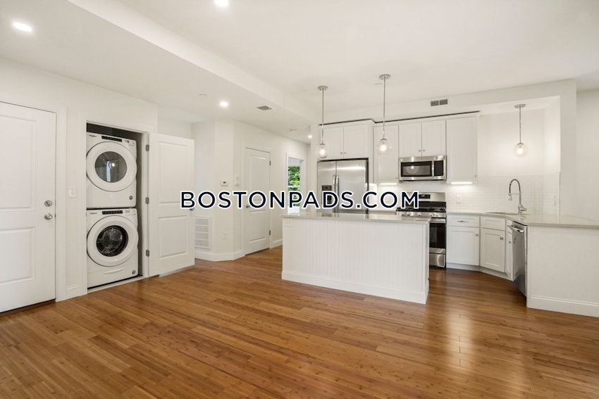 BOSTON - FORT HILL - 4 Beds, 2 Baths - Image 14