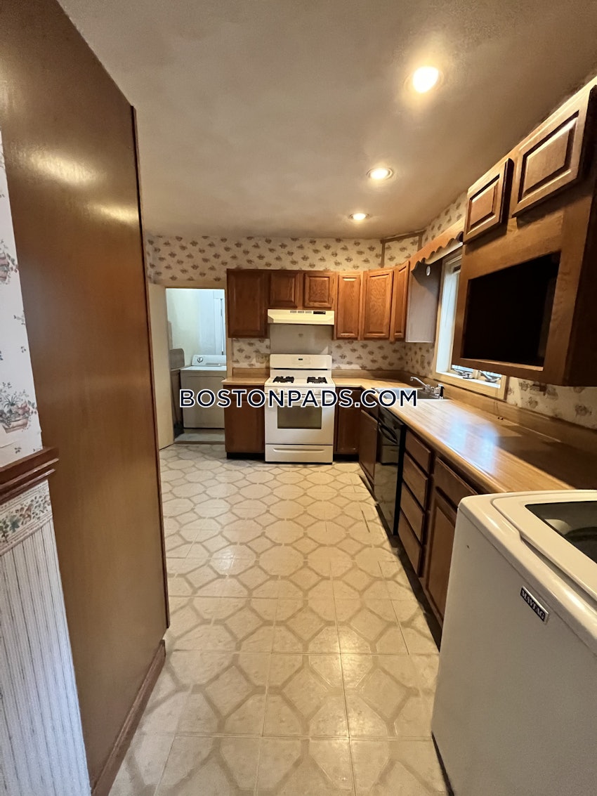 BOSTON - BRIGHTON - CLEVELAND CIRCLE - 3 Beds, 1 Bath - Image 12