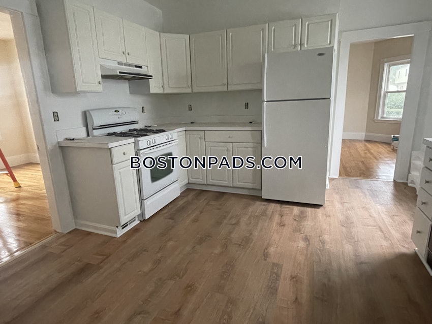 MEDFORD - TUFTS - 2 Beds, 1 Bath - Image 5