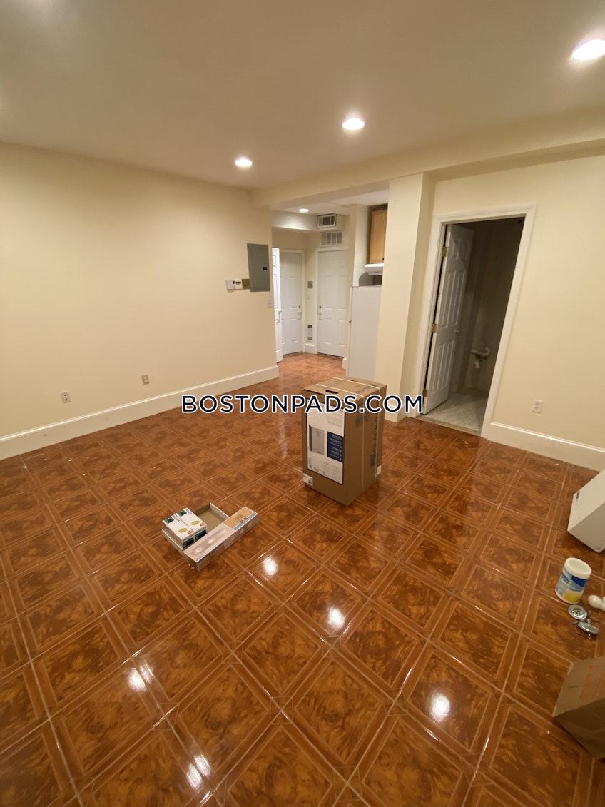 Brookline - $2,200+ /month