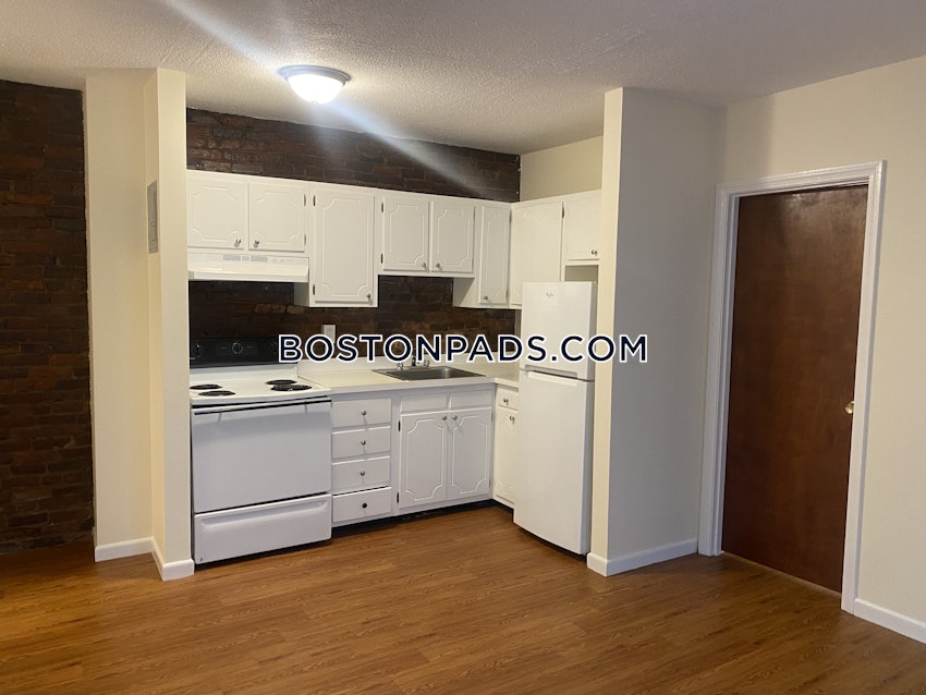 BOSTON - MISSION HILL - 1 Bed, 1 Bath - Image 10