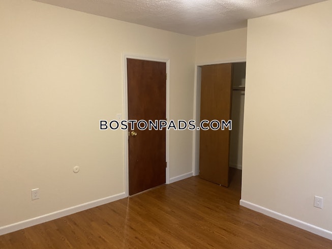 Boston - $2,300+ /mo
