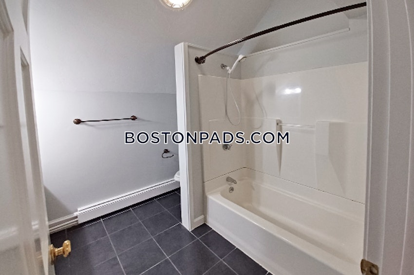 DANVERS - 2 Beds, 1 Bath - Image 12