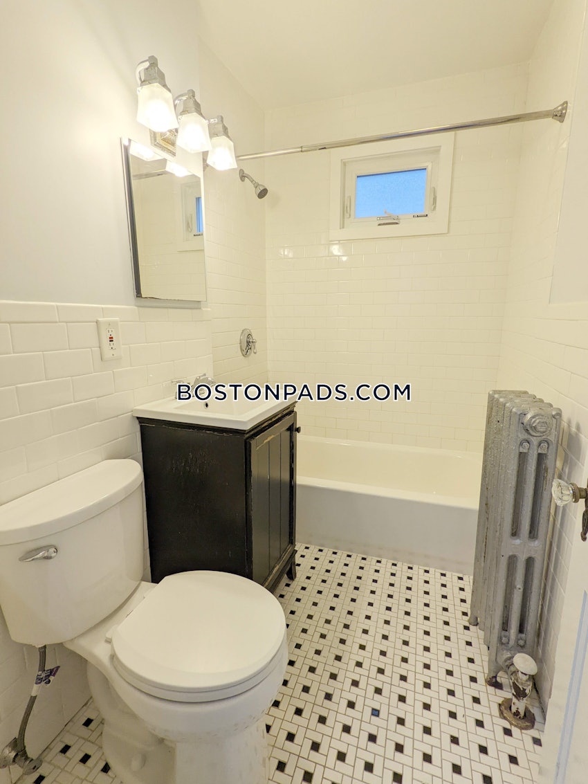 BOSTON - HYDE PARK - 2 Beds, 1 Bath - Image 12