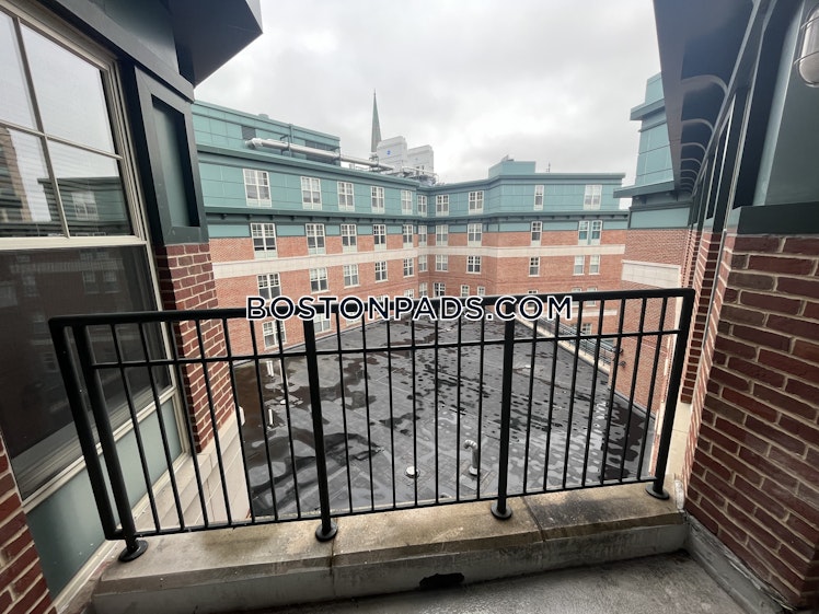 Massachusetts Ave, Cambridge