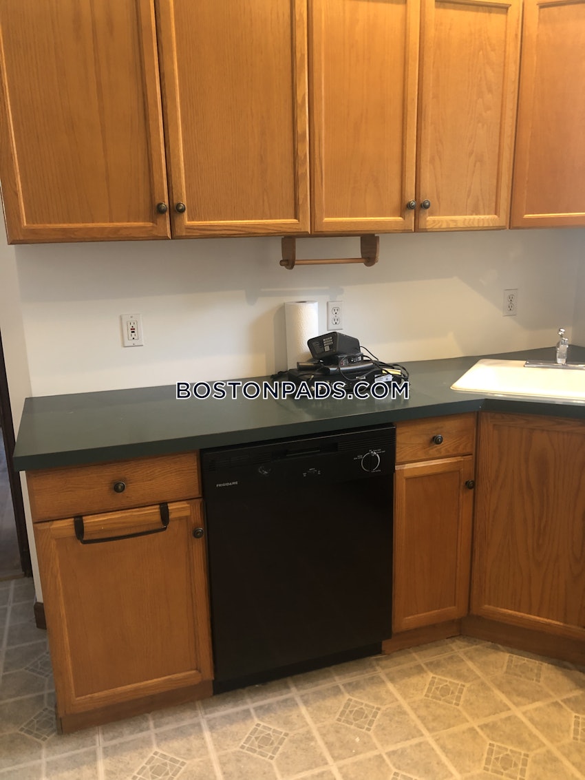 BOSTON - BRIGHTON - OAK SQUARE - 2 Beds, 1 Bath - Image 1