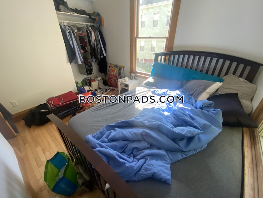 SOMERVILLE - TUFTS - 5 Beds, 1 Bath - Image 9