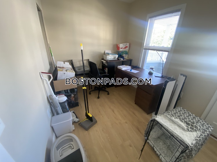 Frederick Ave., Medford