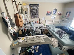 Mystic Valley PKWAY/>, Medford