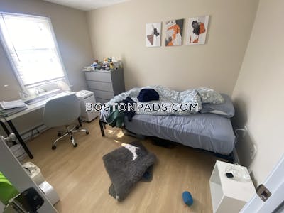 Medford 5 Beds 1 Bath  Tufts - $6,775 No Fee