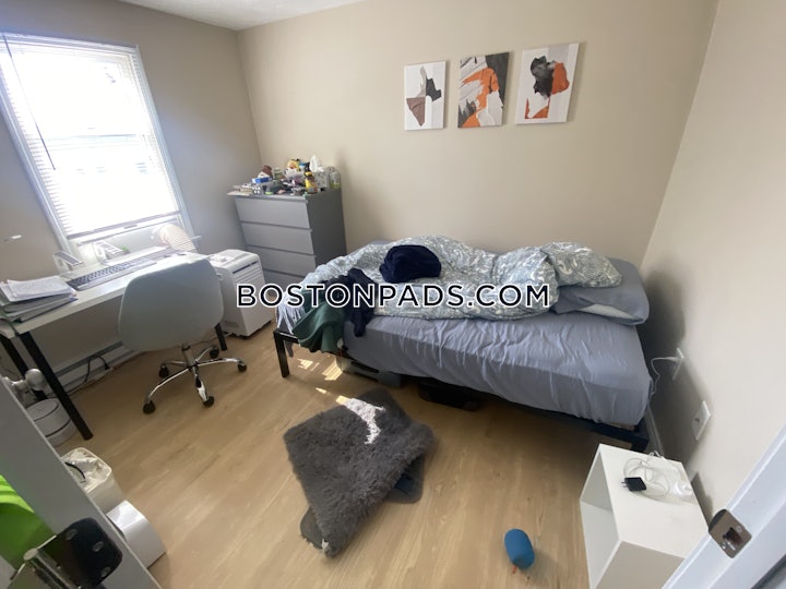 medford-5-beds-1-bath-tufts-6775-6133547 