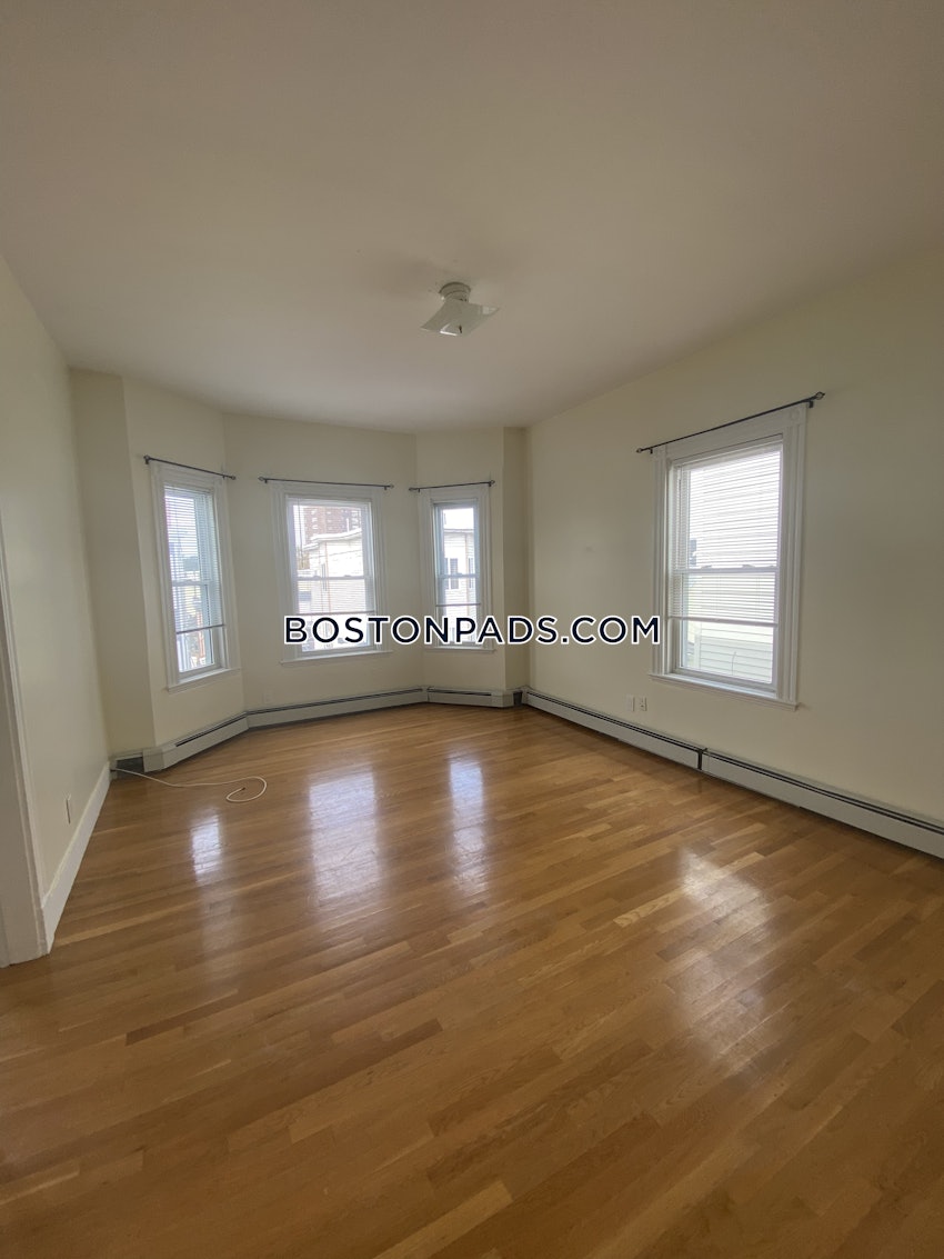 CAMBRIDGE - INMAN SQUARE - 3 Beds, 1 Bath - Image 10