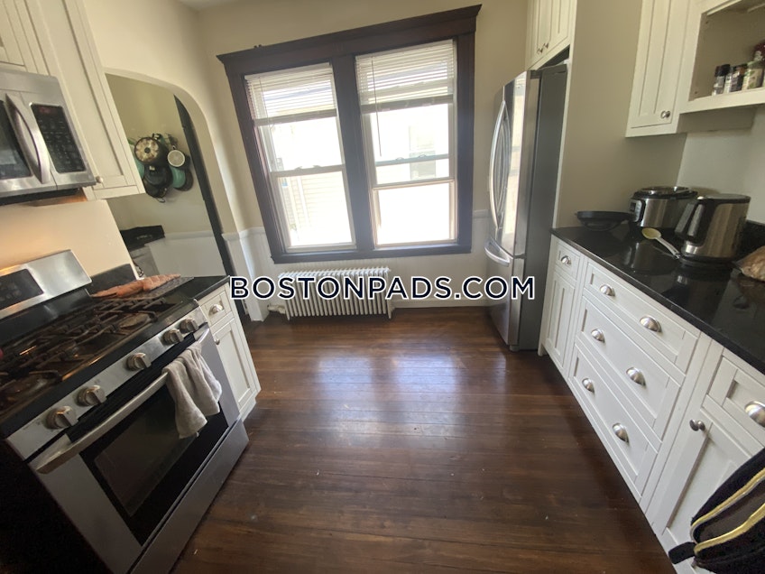 Medford - $6,250+ /month