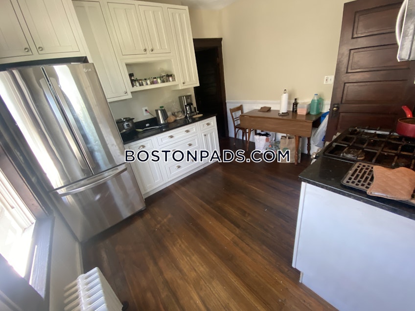 Medford - $6,250+ /month